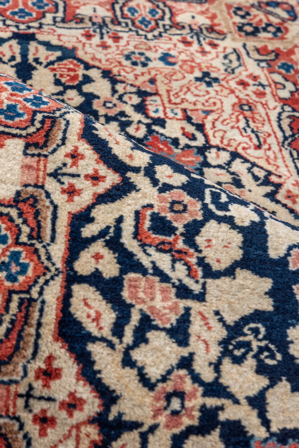 sarouk Rug - # 125328