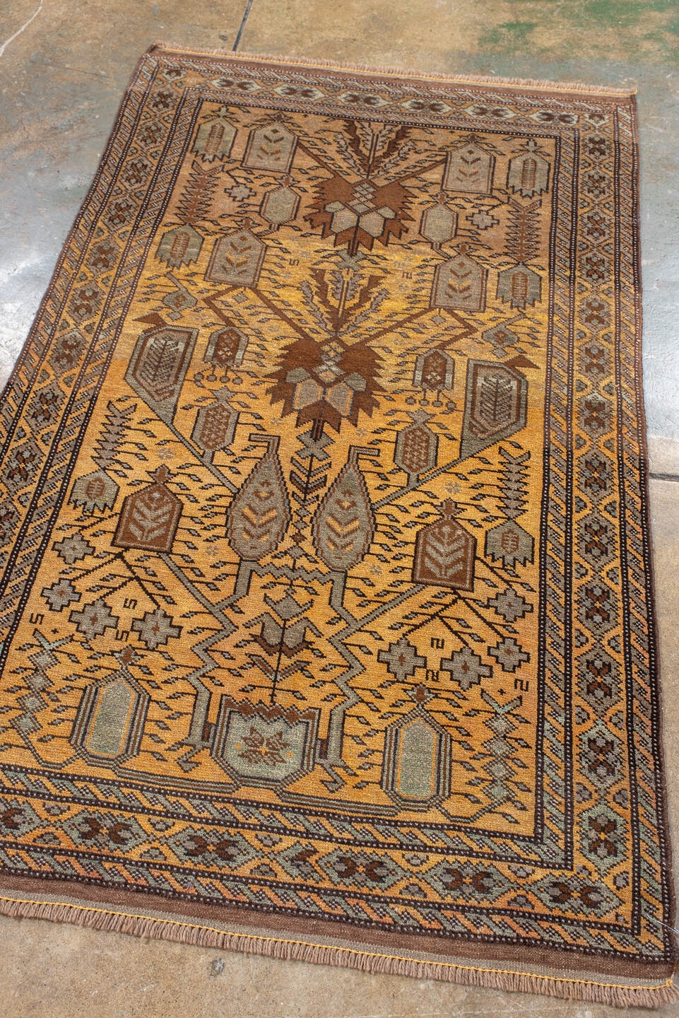 belouch Rug - # 125615