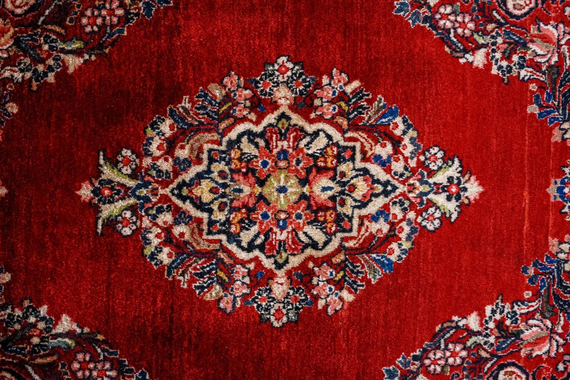 sarouk Rug - # 125691