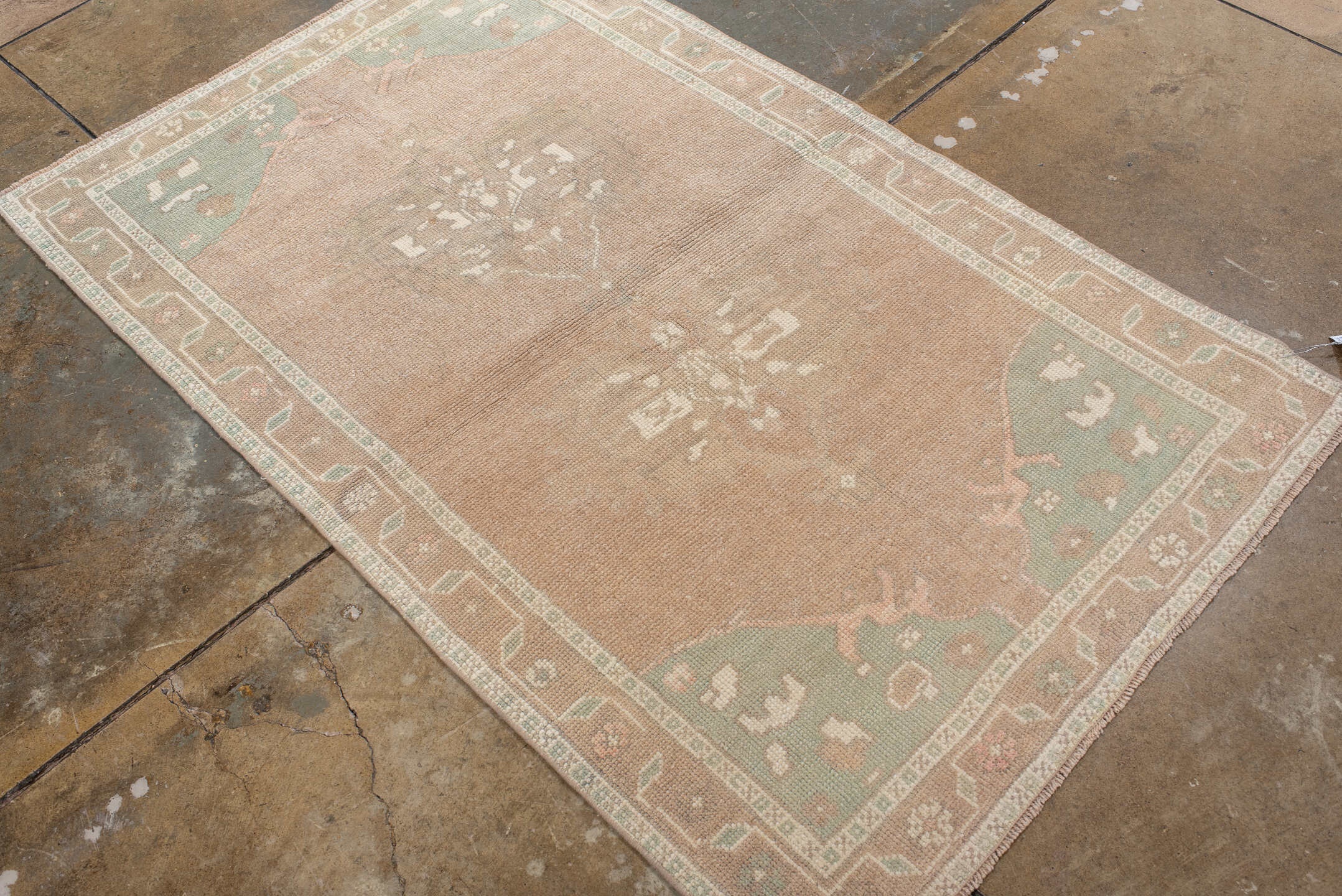 oushak Rug - # 125724
