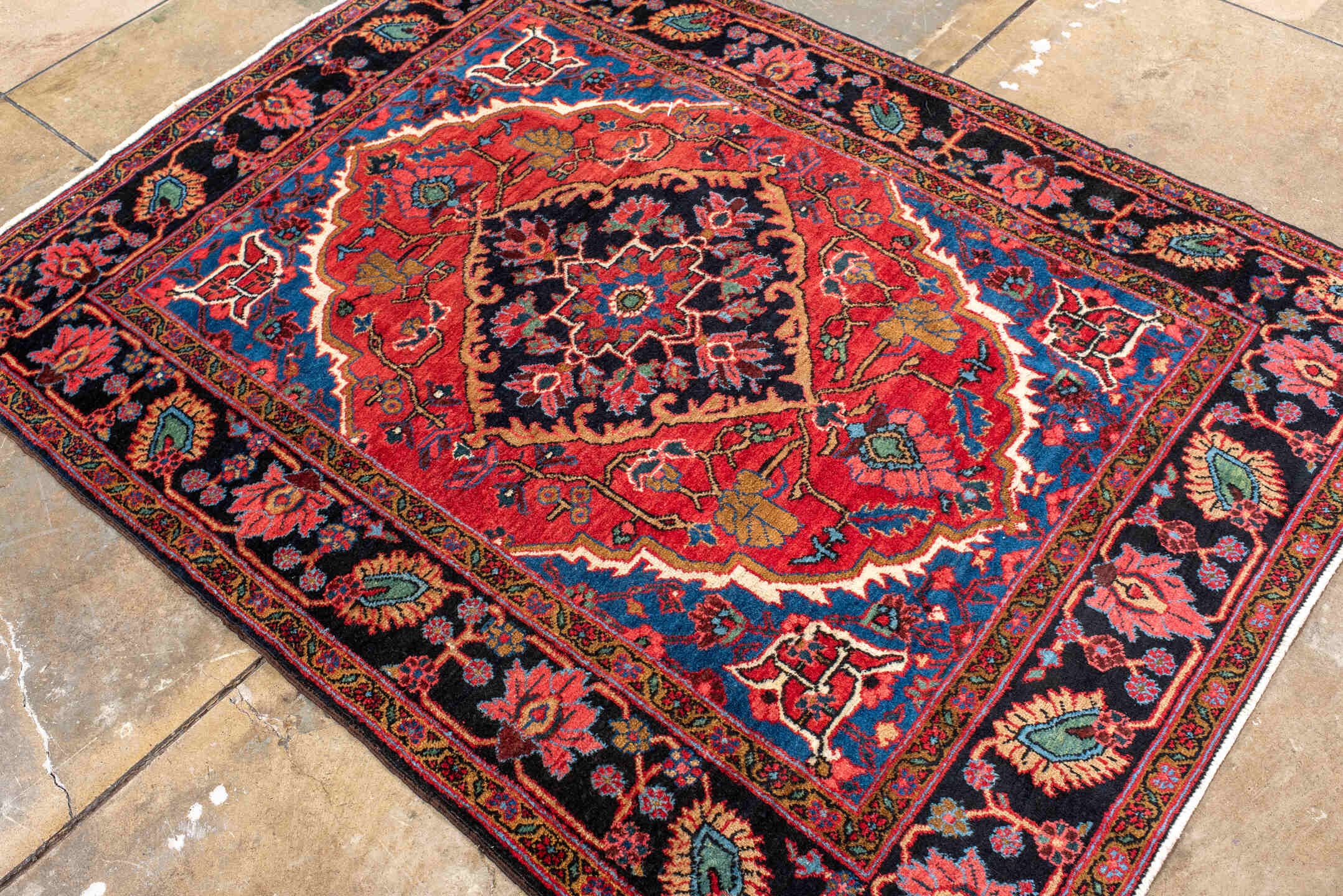 heriz Rug - # 125930