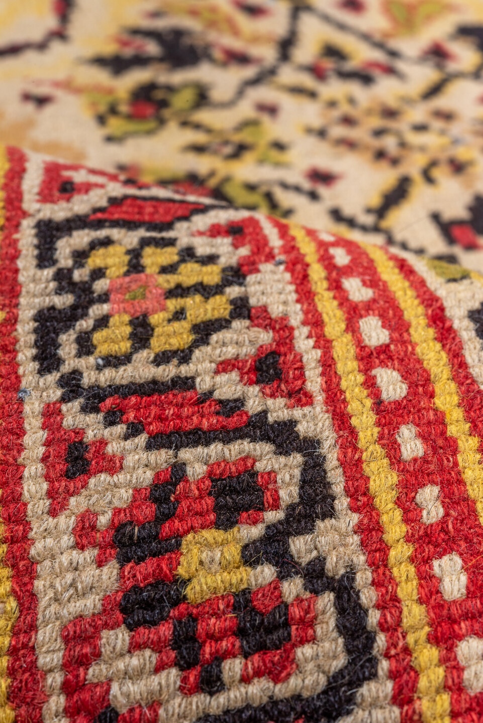 agra Rug - # 126174