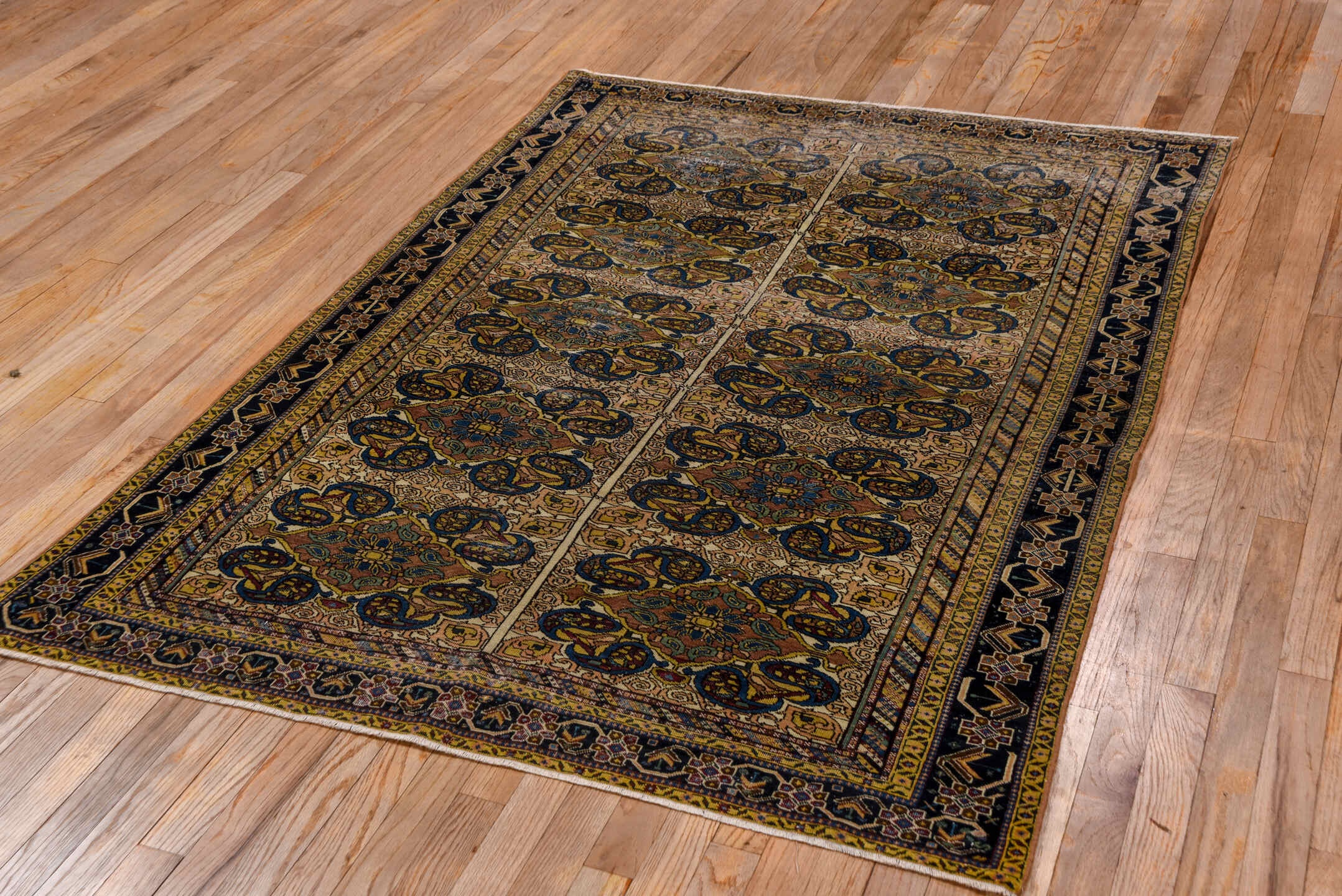 afshar Rug - # 126223