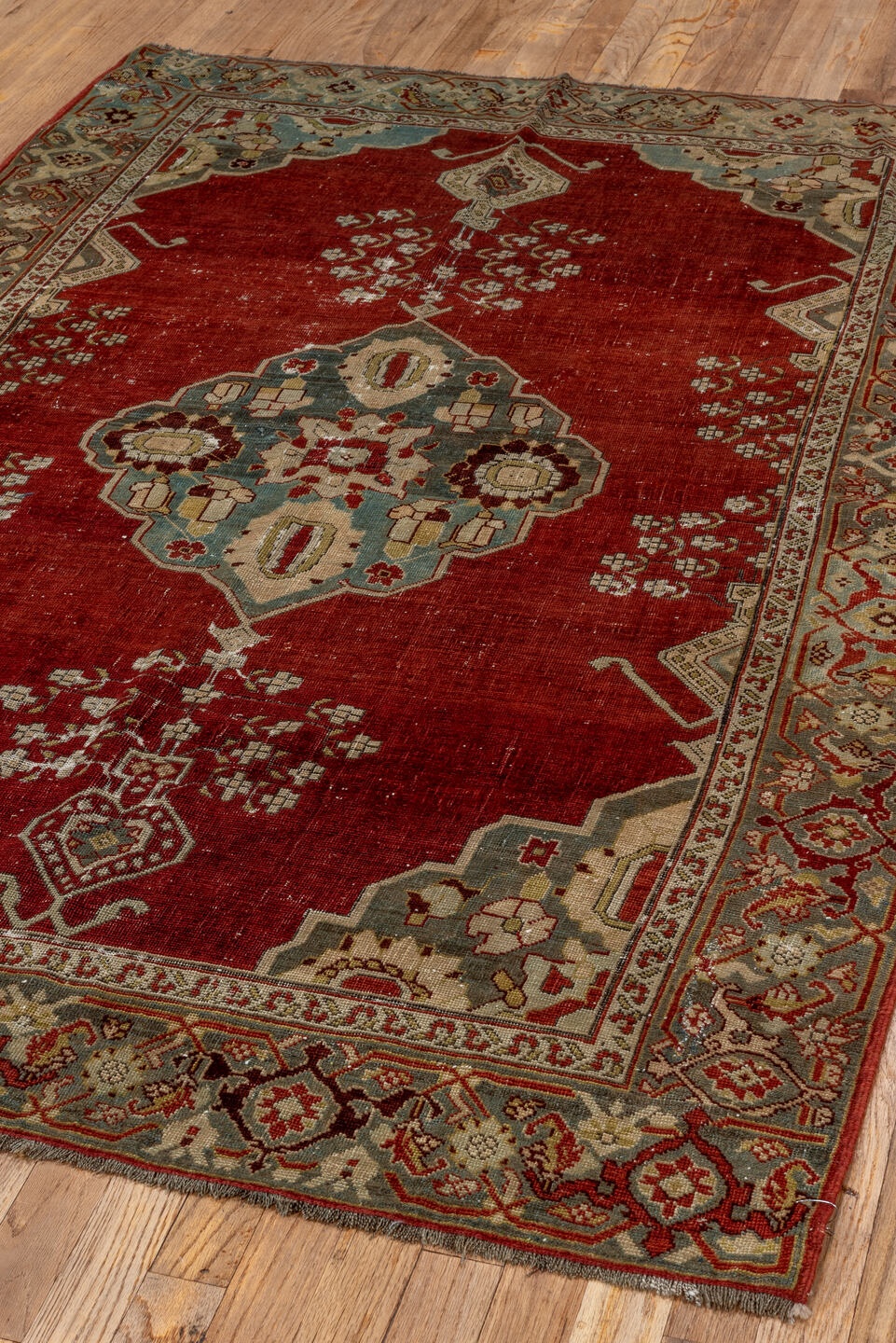caucasian Rug - # 126428