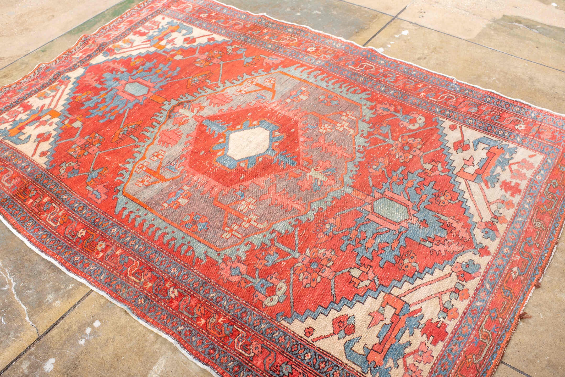serapi Rug - # 126782