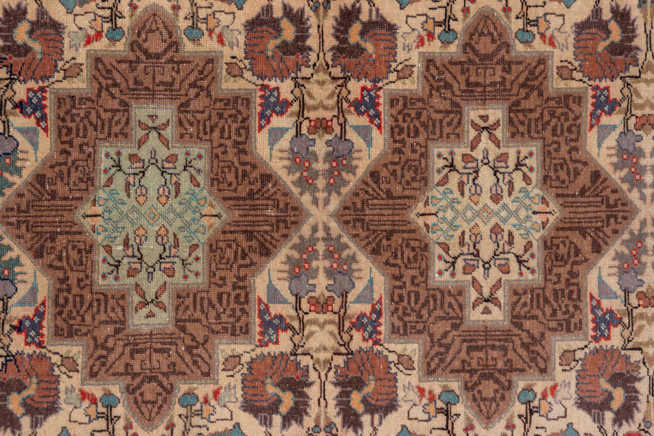 kaisary Rug - # 126877
