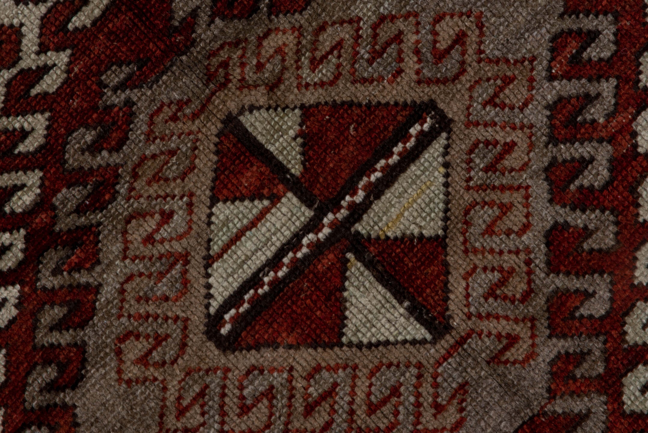 caucasian Rug - # 126967