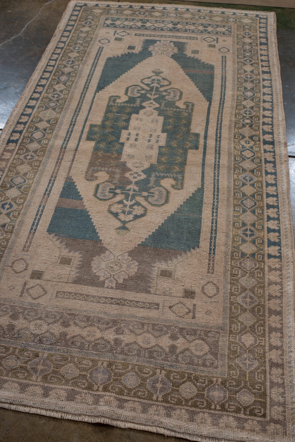 oushak Rug - # 127008
