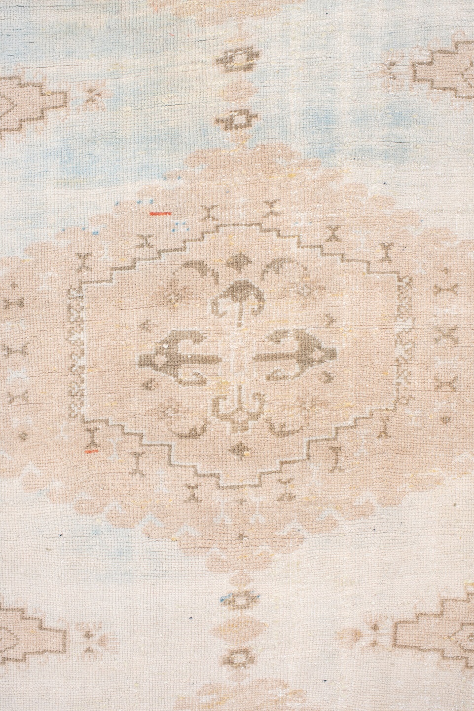 veece Rug - # 127019