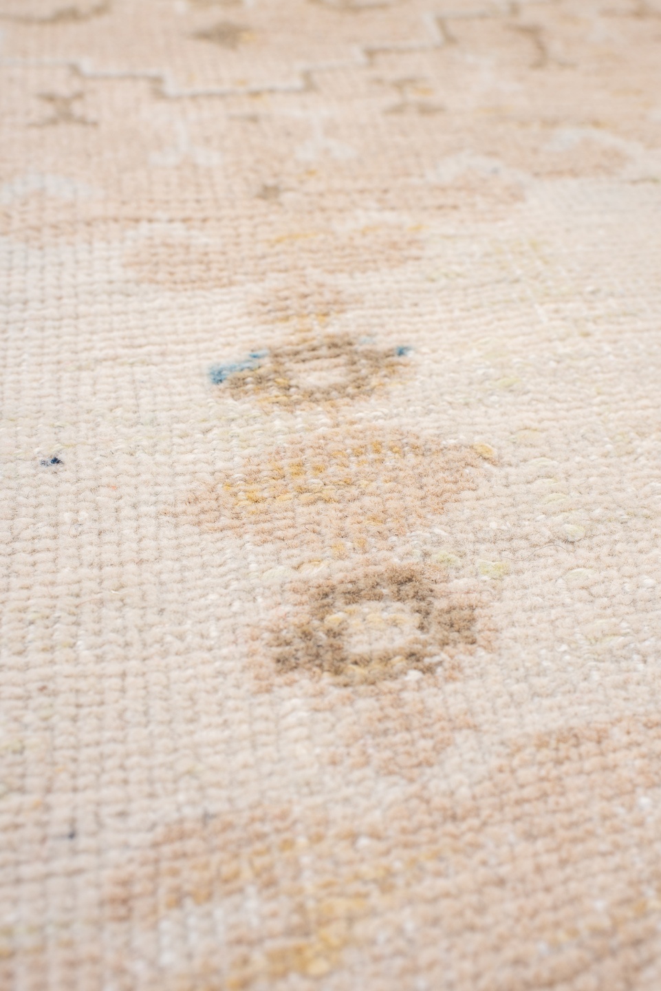 veece Rug - # 127019