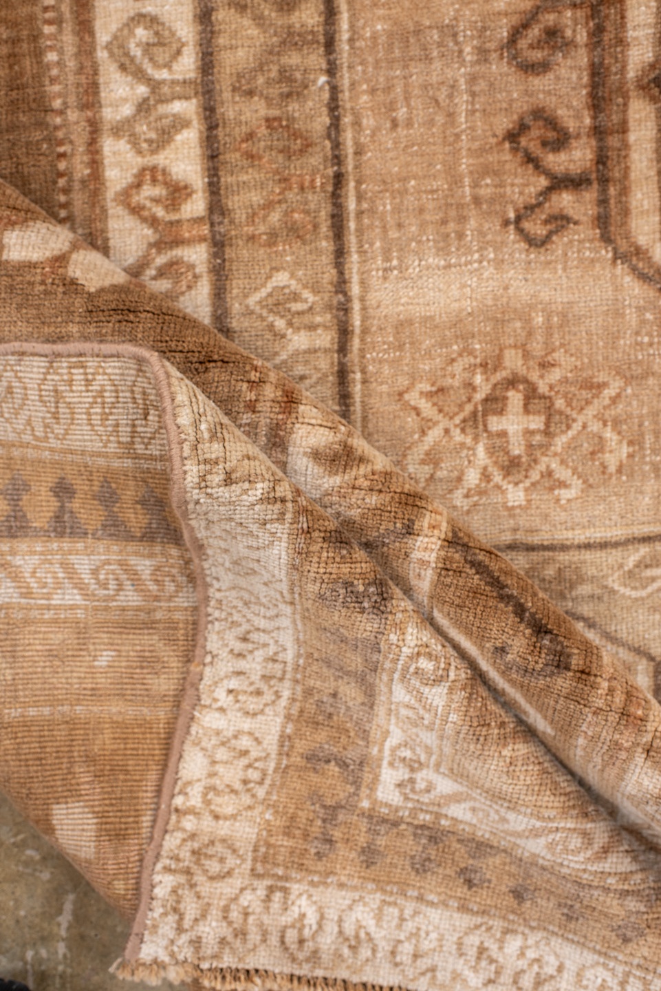 kars Rug - # 127038
