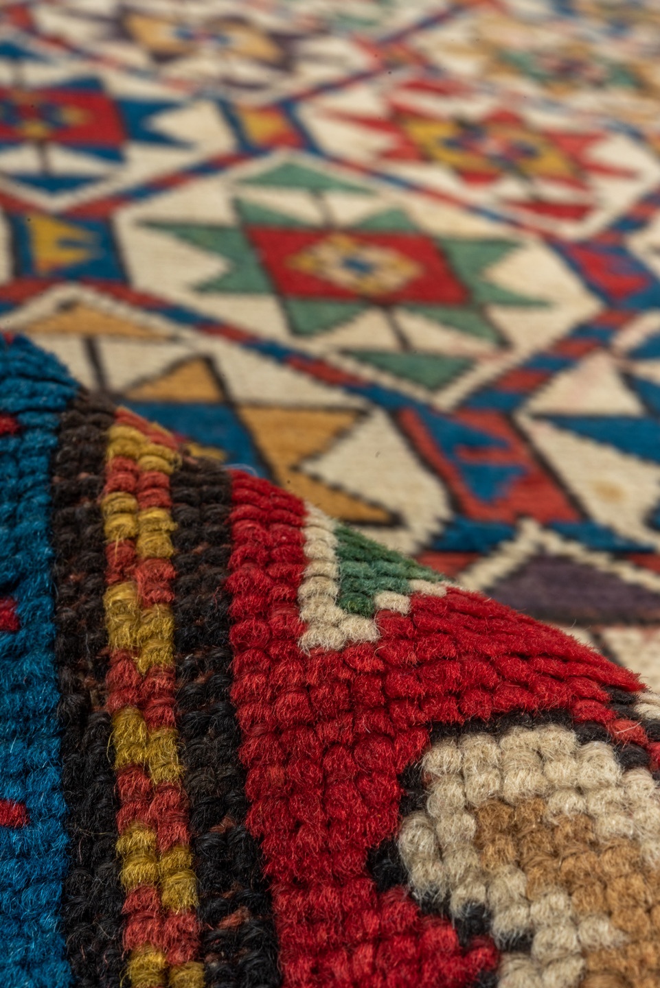 caucasian Rug - # 127195