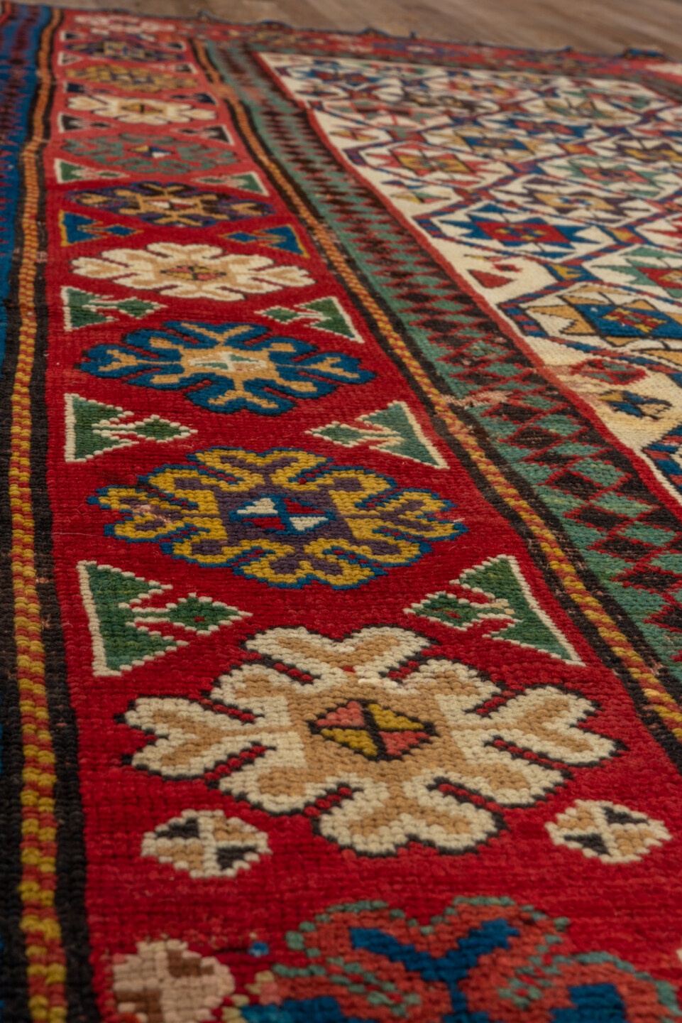 caucasian Rug - # 127195