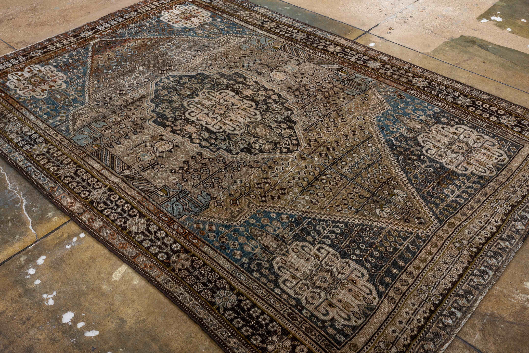shiraz Rug - # 127480