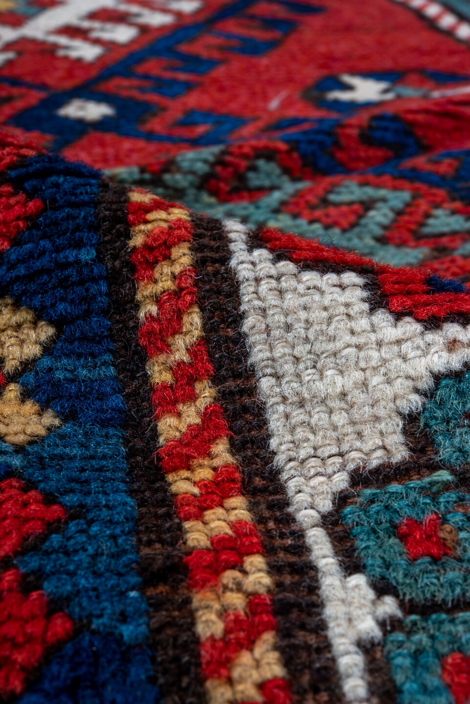 caucasian Rug - # 127599