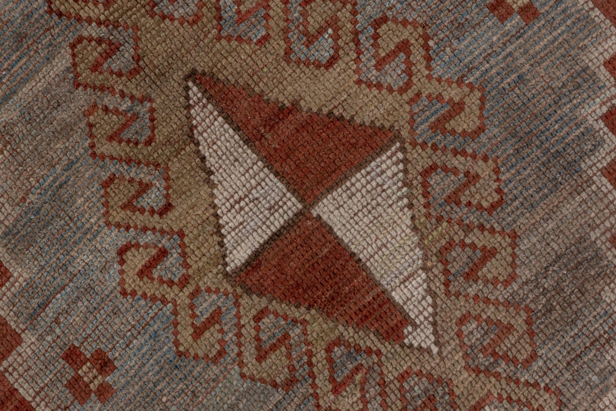 caucasian Rug - # 127604