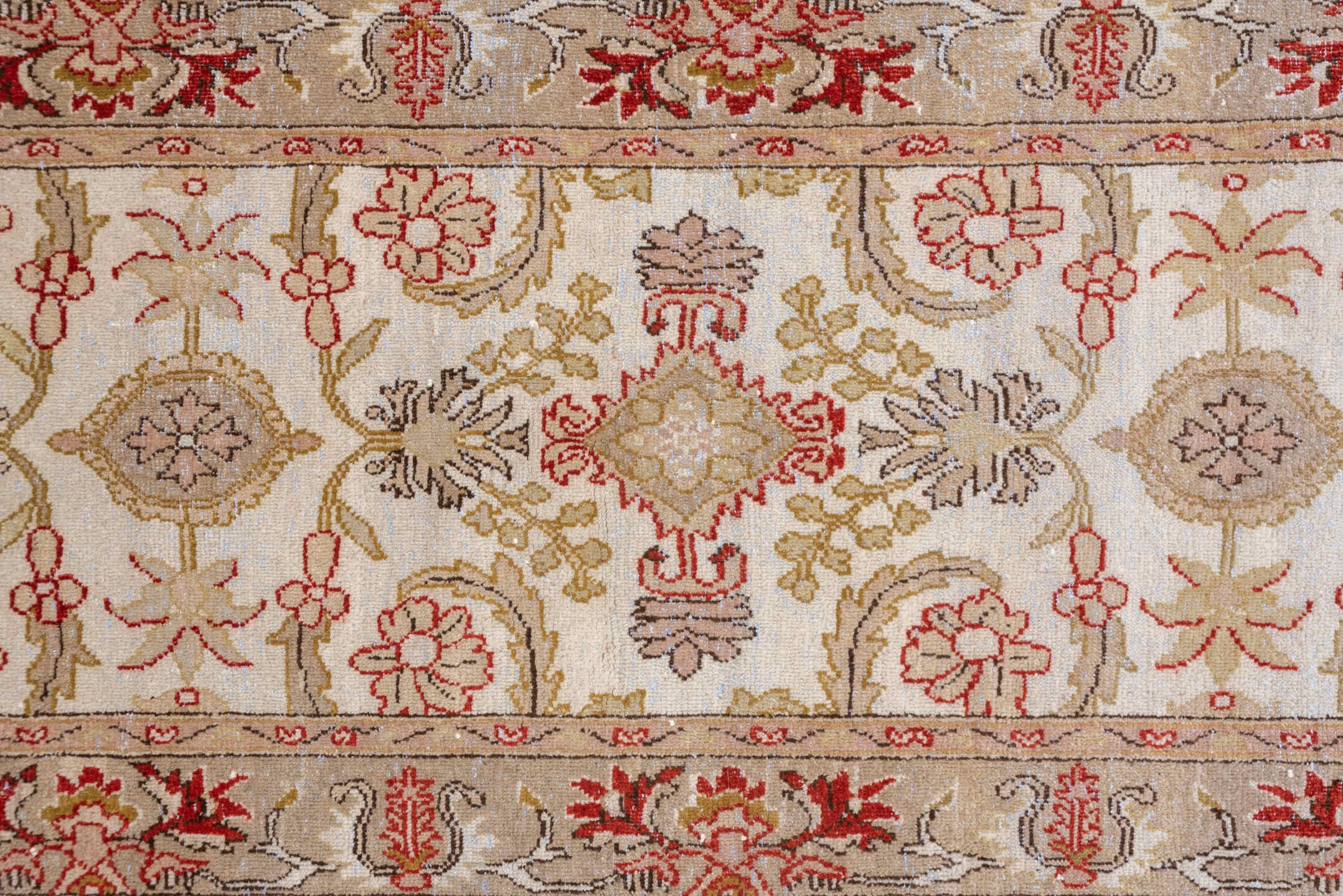 tabriz Runner - # 127718