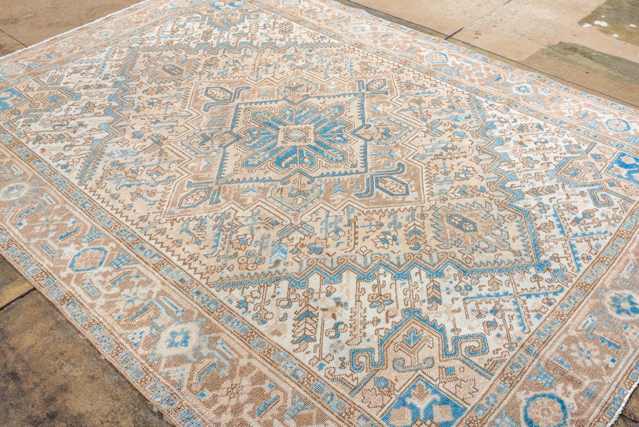 heriz Rug - # 128021