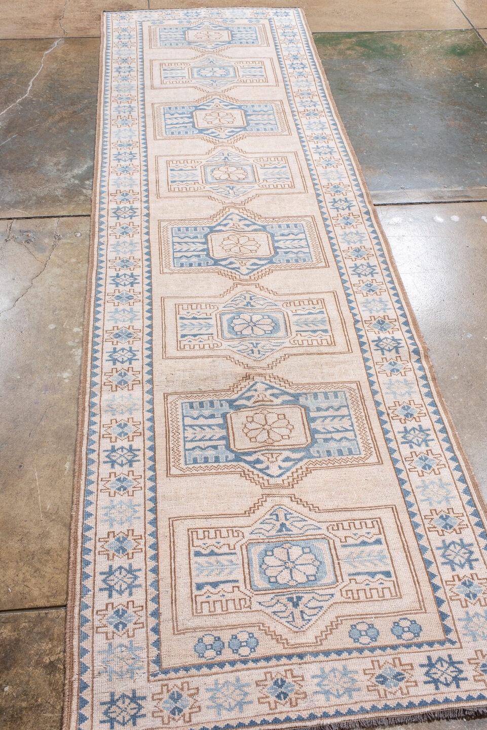 afghan Runner - # 128161