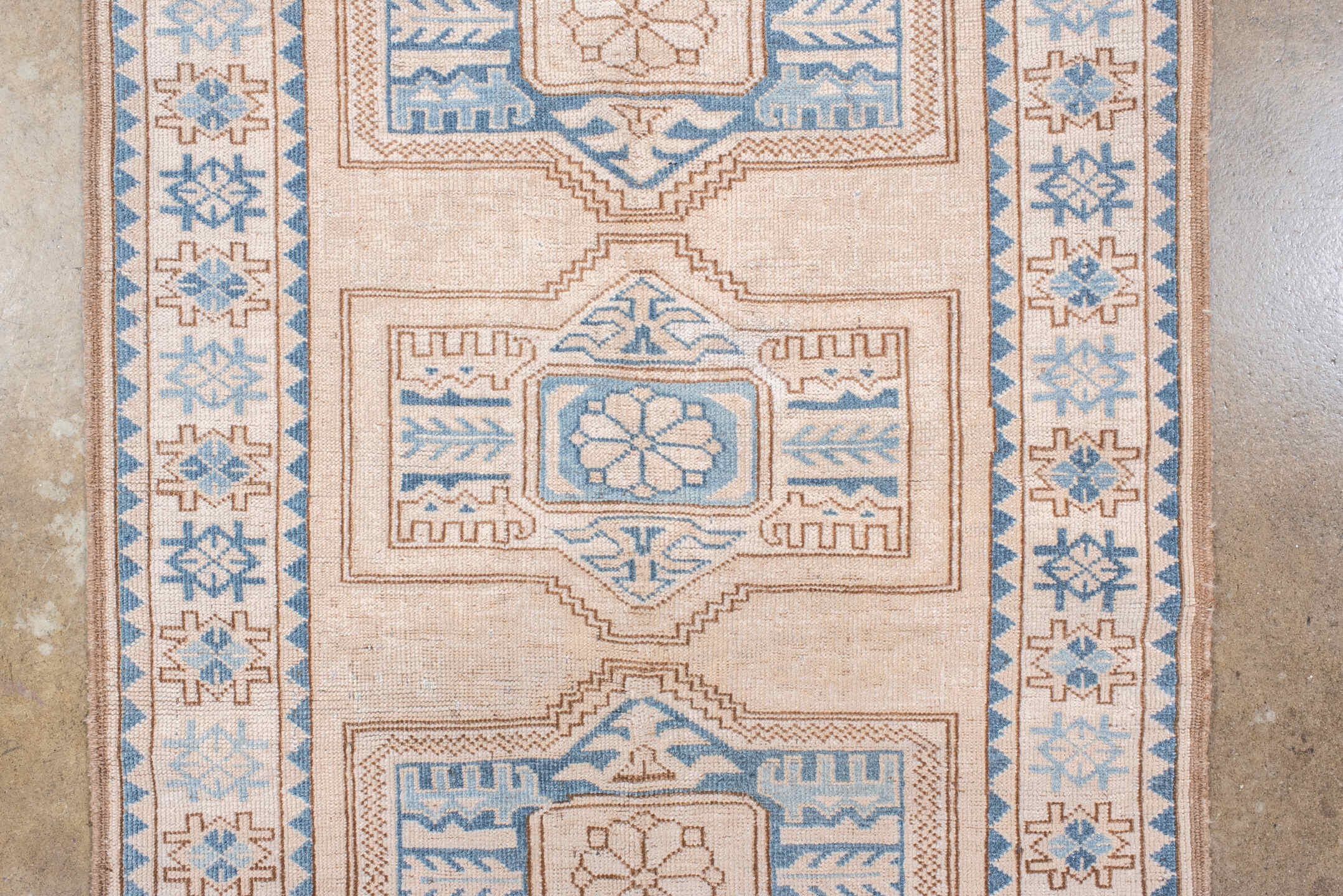 afghan Runner - # 128161