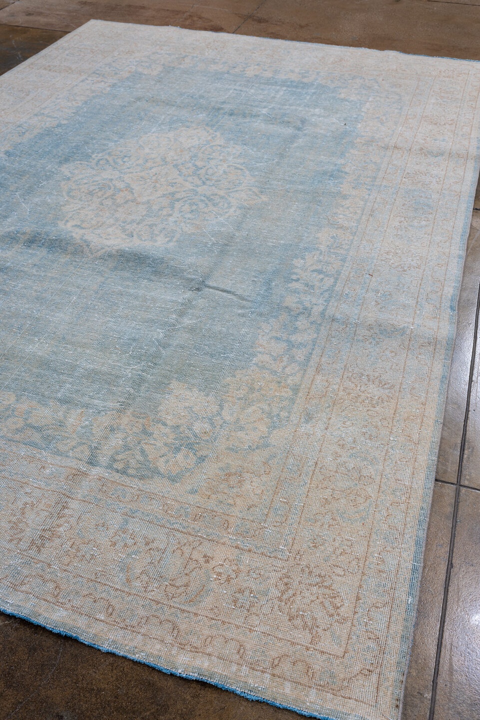 mahal Carpet - # 128826