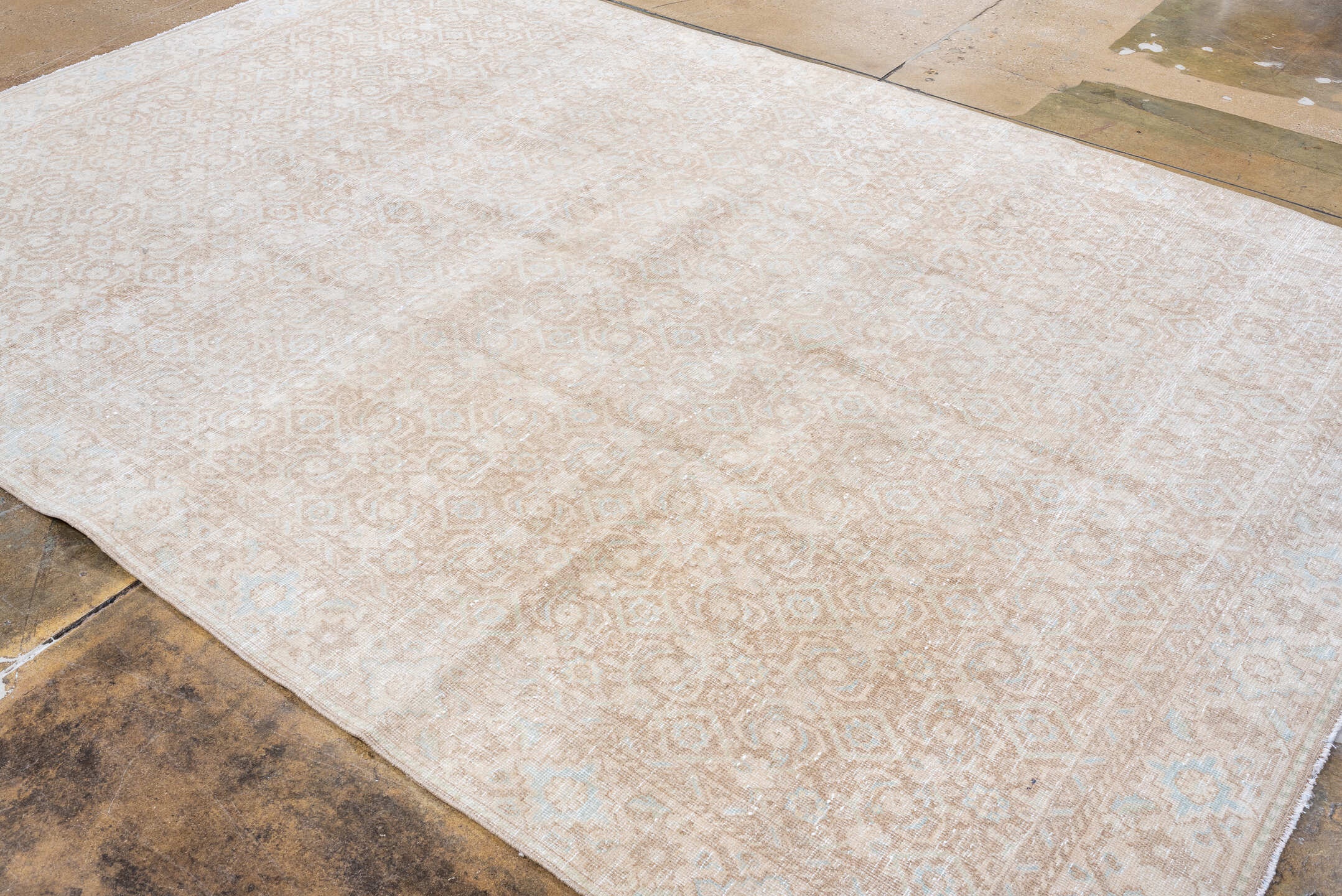 tabriz Carpet - # 129041