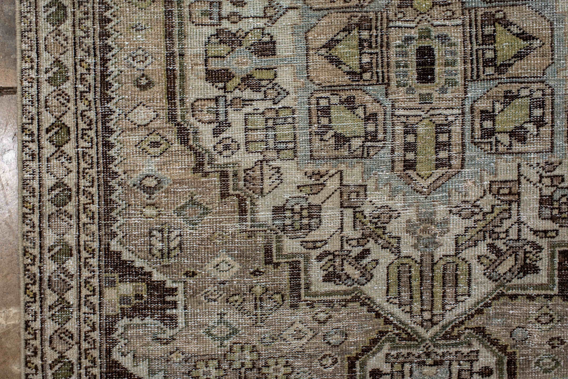 afshar Rug - # 125654