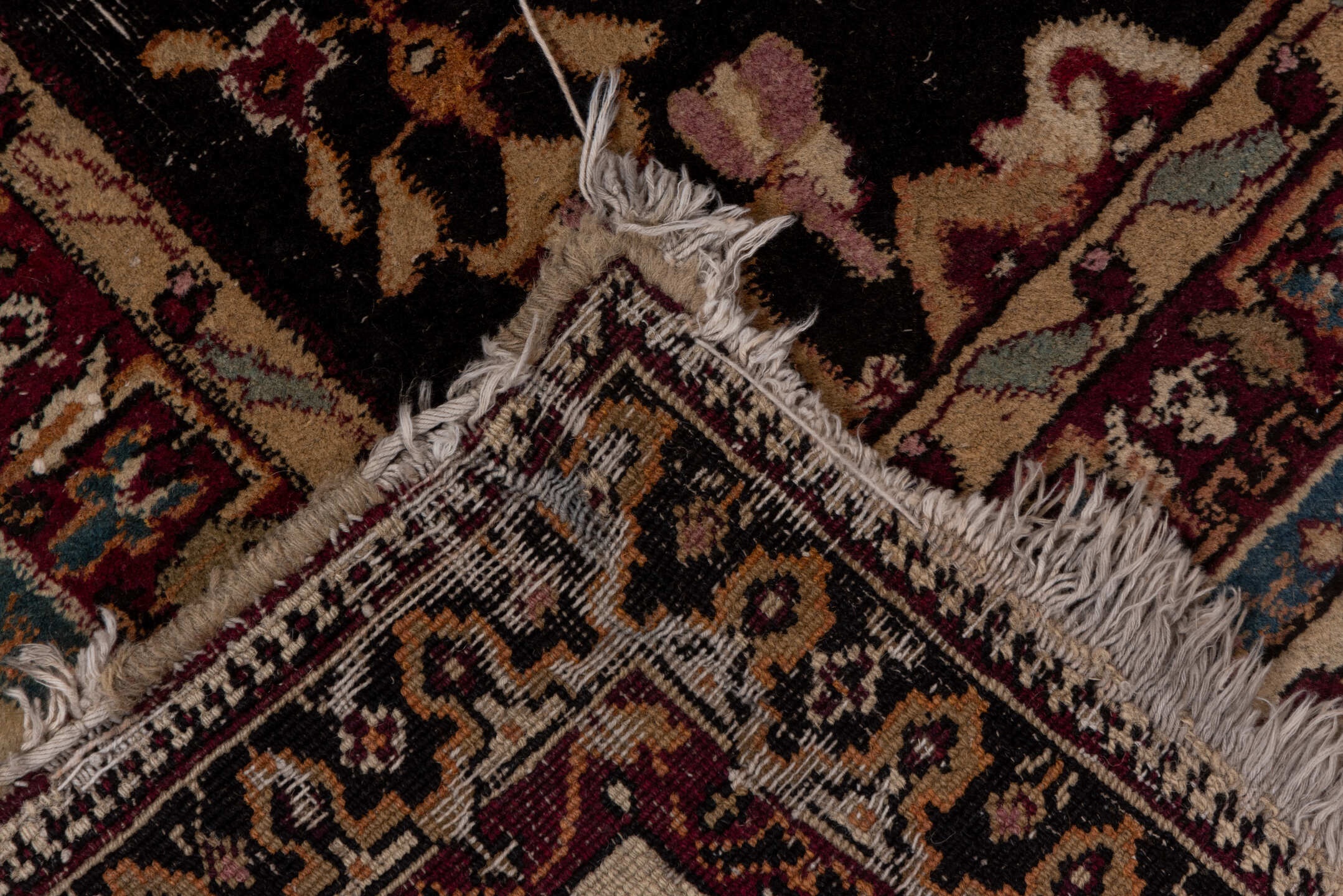 agra Rug - # 126589