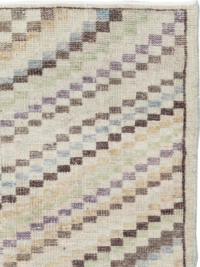 anatolian Rug - # 102900