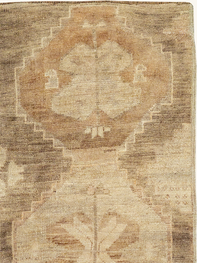 anatolian Rug - # 109322
