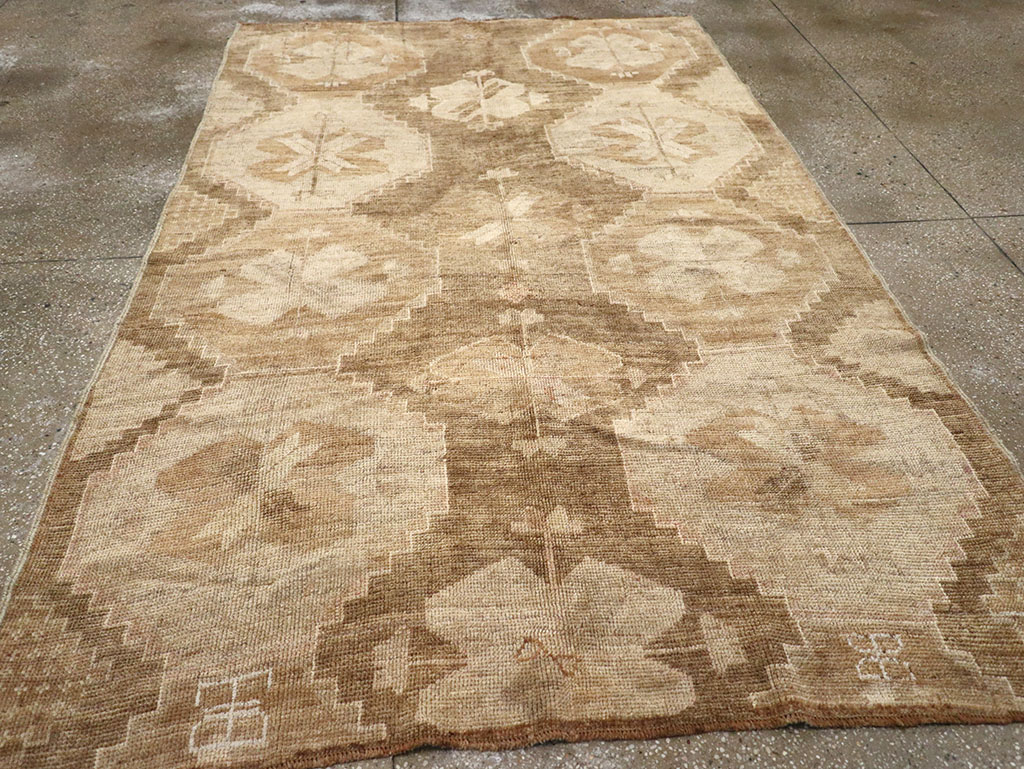 anatolian Rug - # 109322