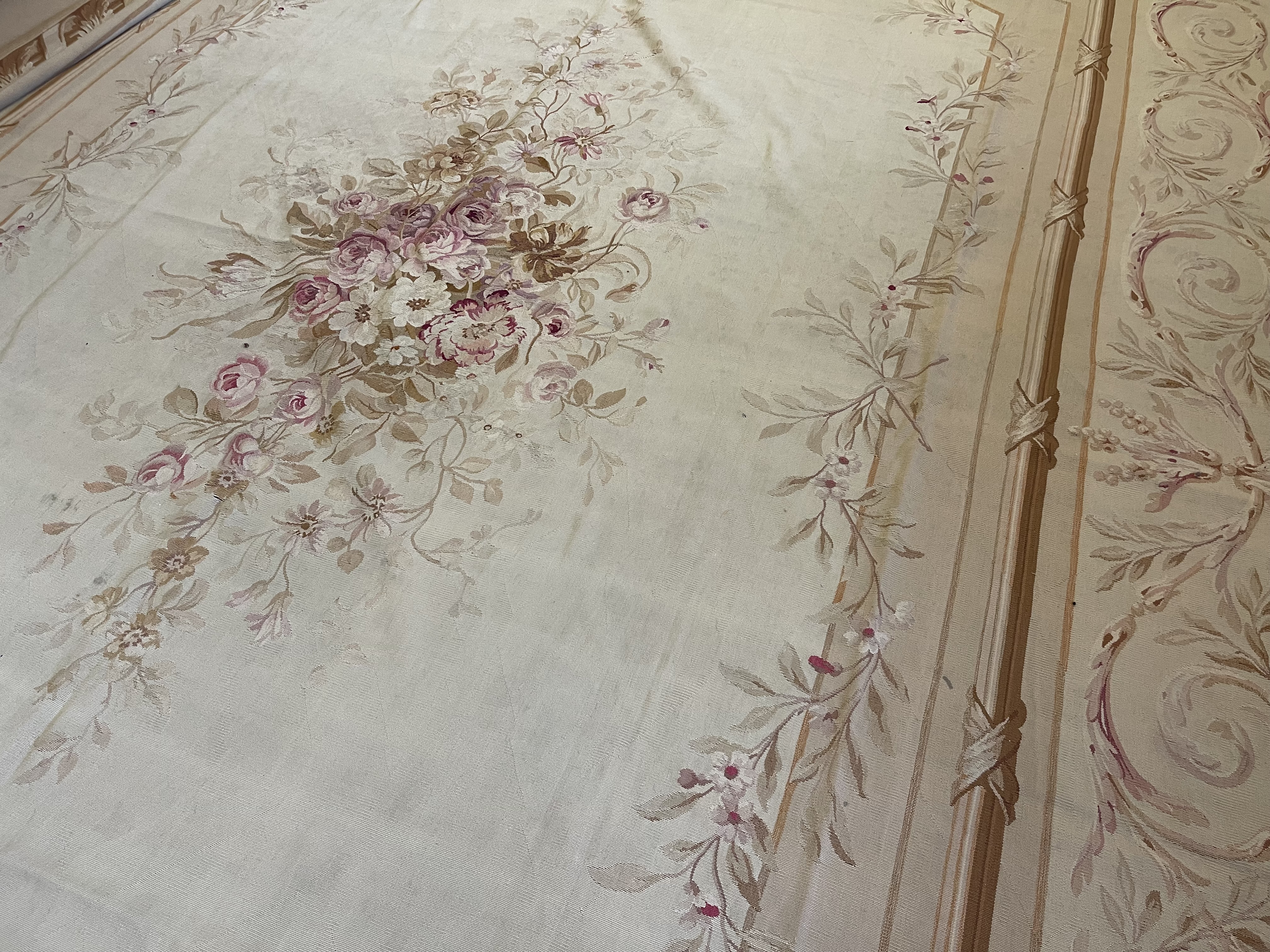 Antique aubusson Carpet - # 78359