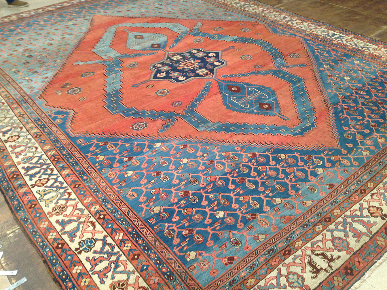 Antique bakshaish Carpet - # 50381