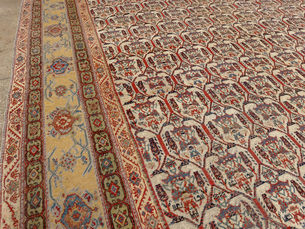 Antique fereghan Carpet - # 58261