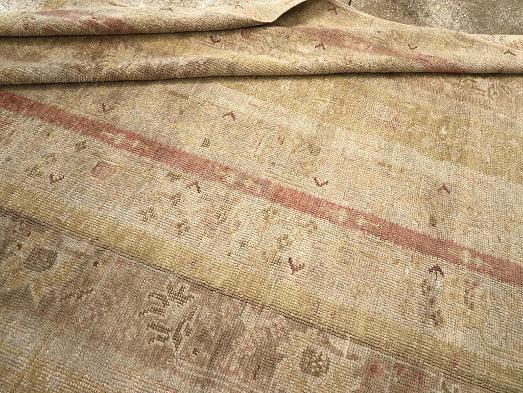 Antique ghiordes Carpet - # 58070