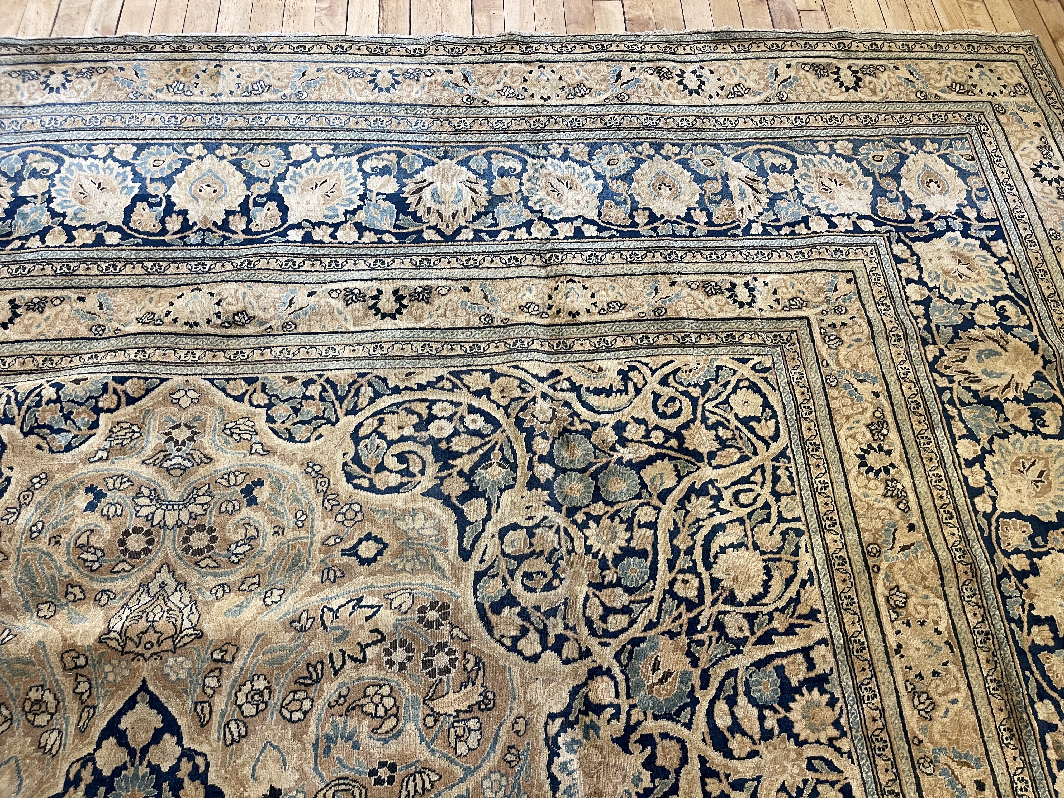Antique meshed Carpet - # 78283