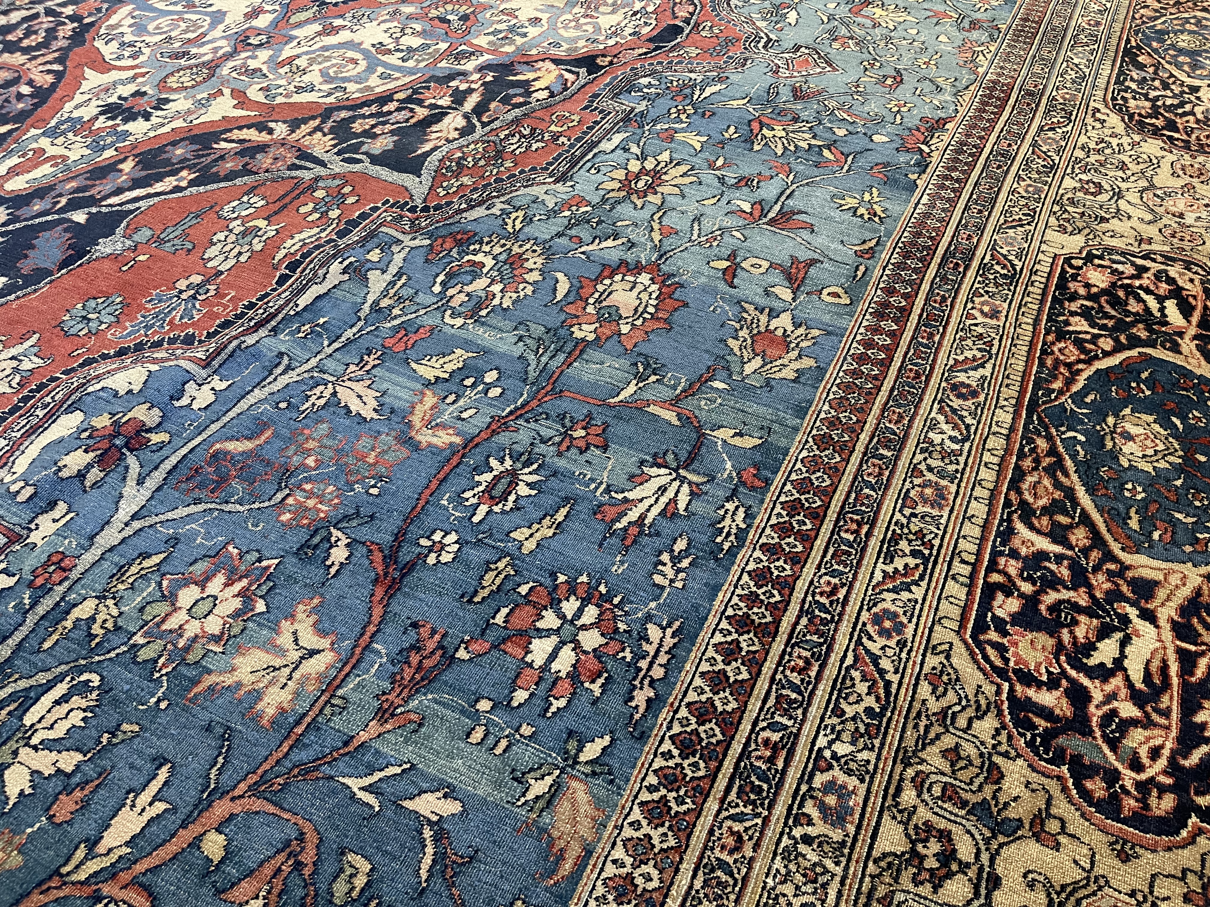 Antique meshed Carpet - # 78301