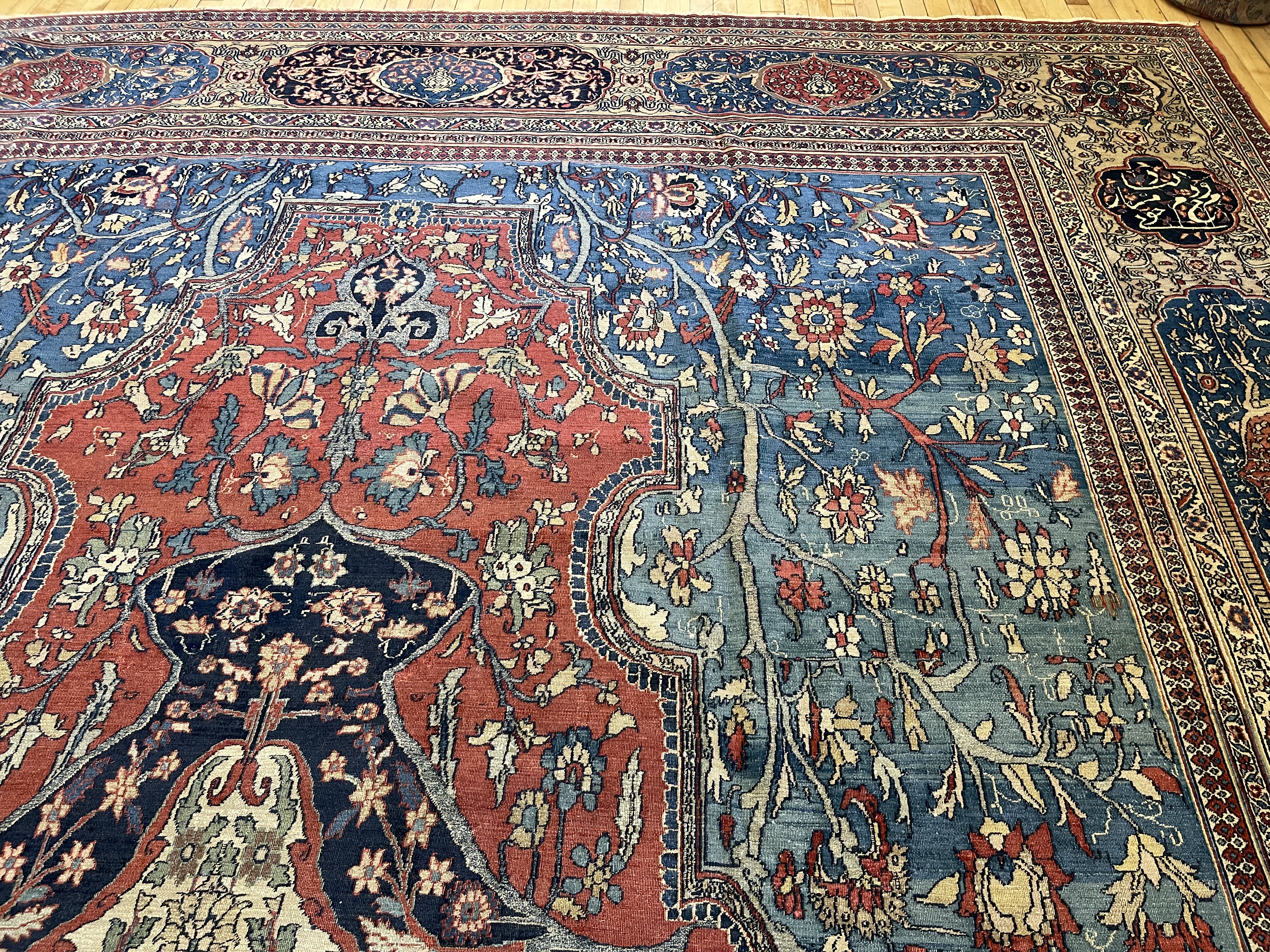 Antique meshed Carpet - # 78301