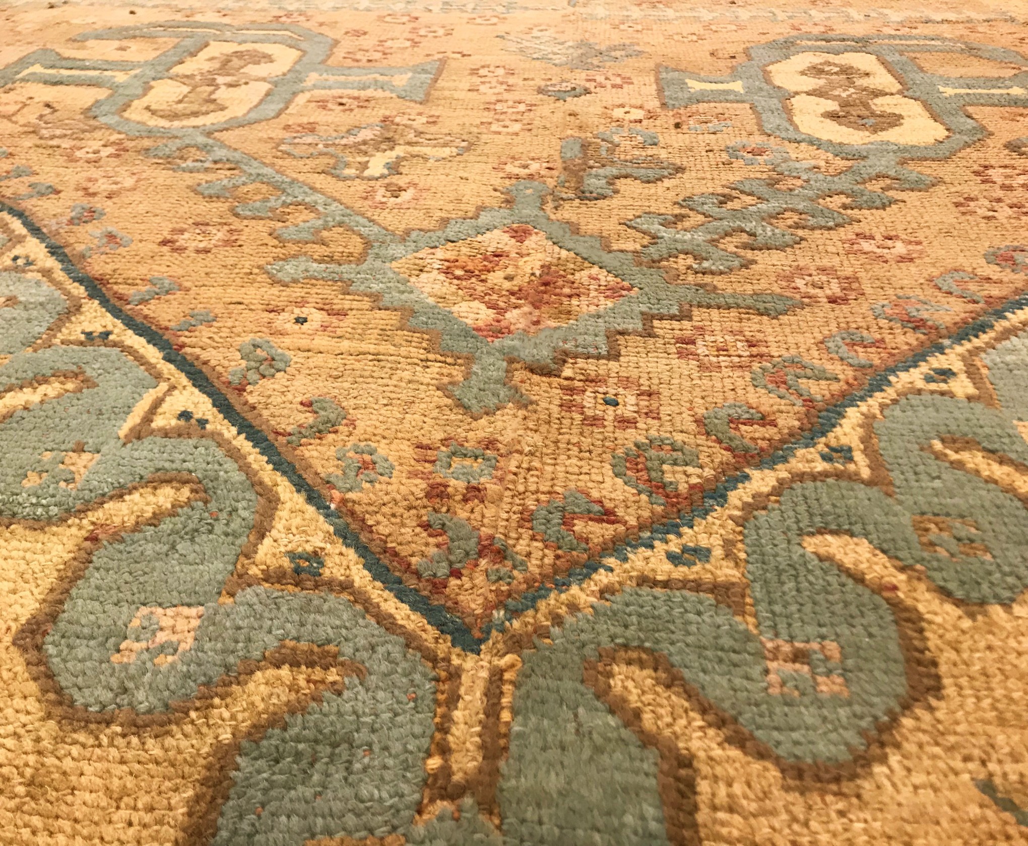 Antique oushak Carpet - # 50487