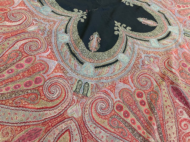 Antique paisley shawl - # 78809