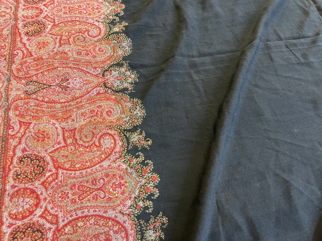 Antique paisley shawl - # 78812