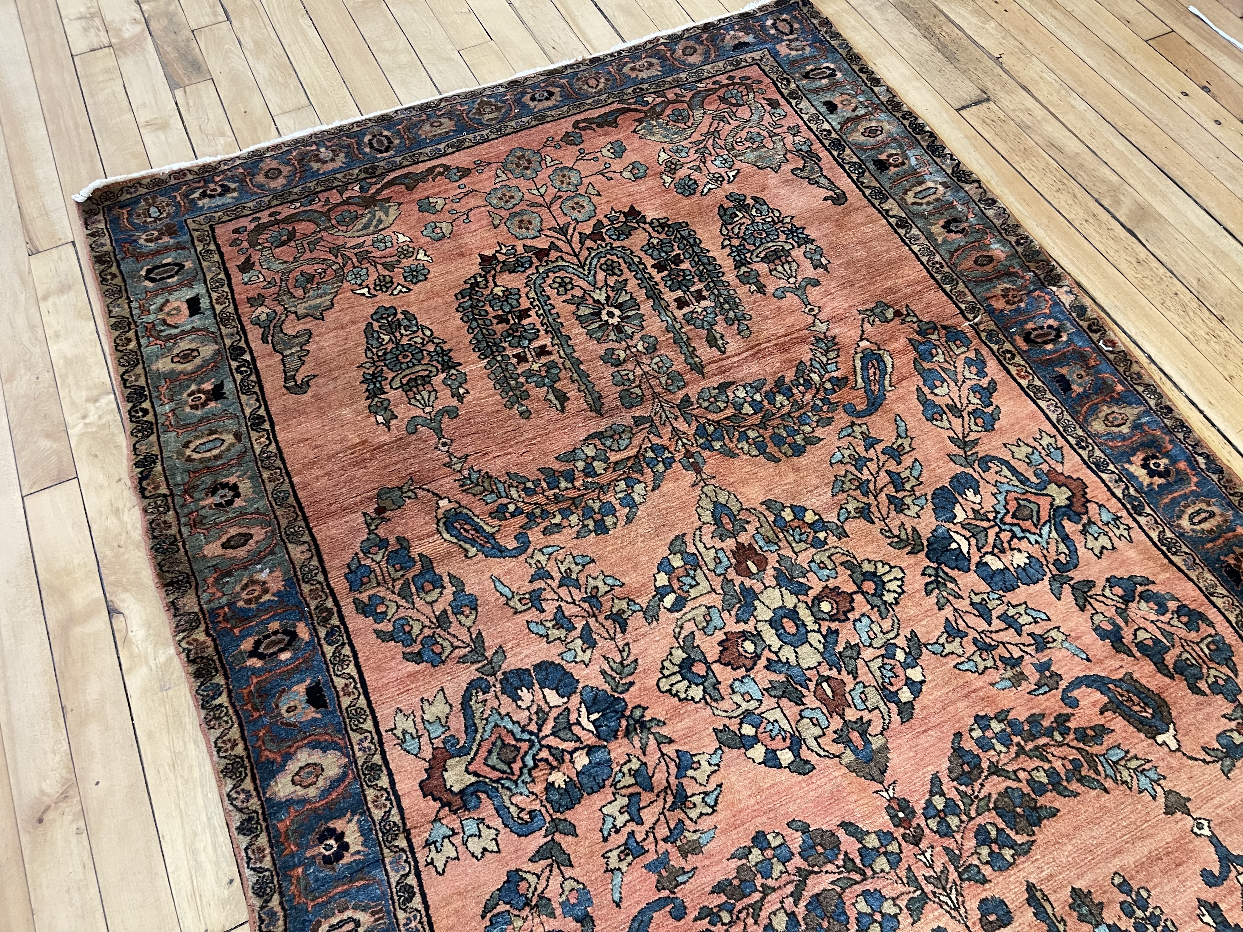 Antique sarouk Rug - # 78366