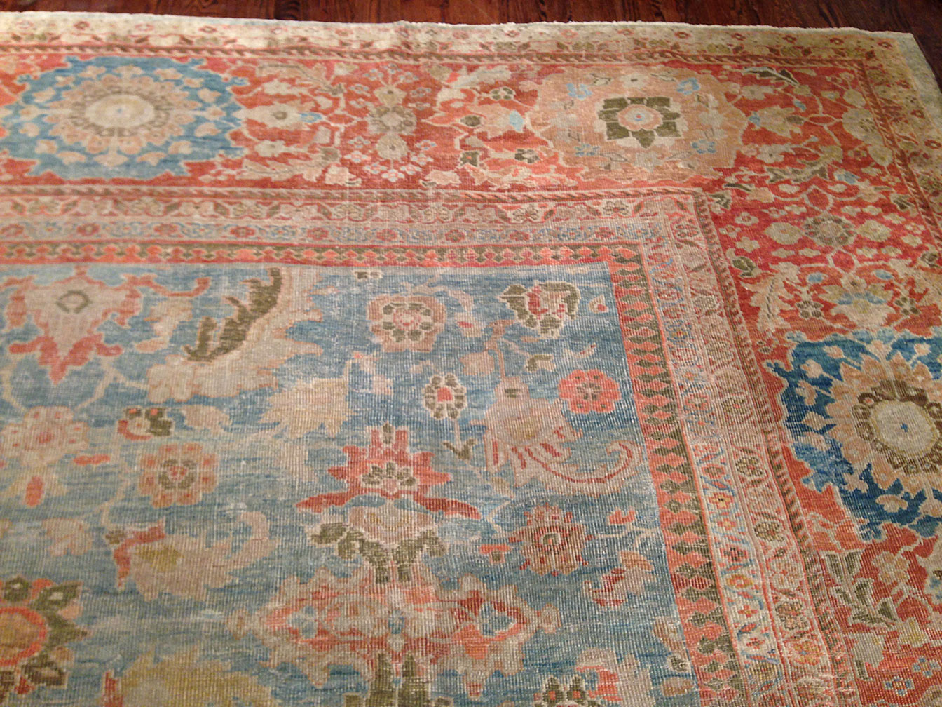 Antique sultan abad Carpet - # 9347