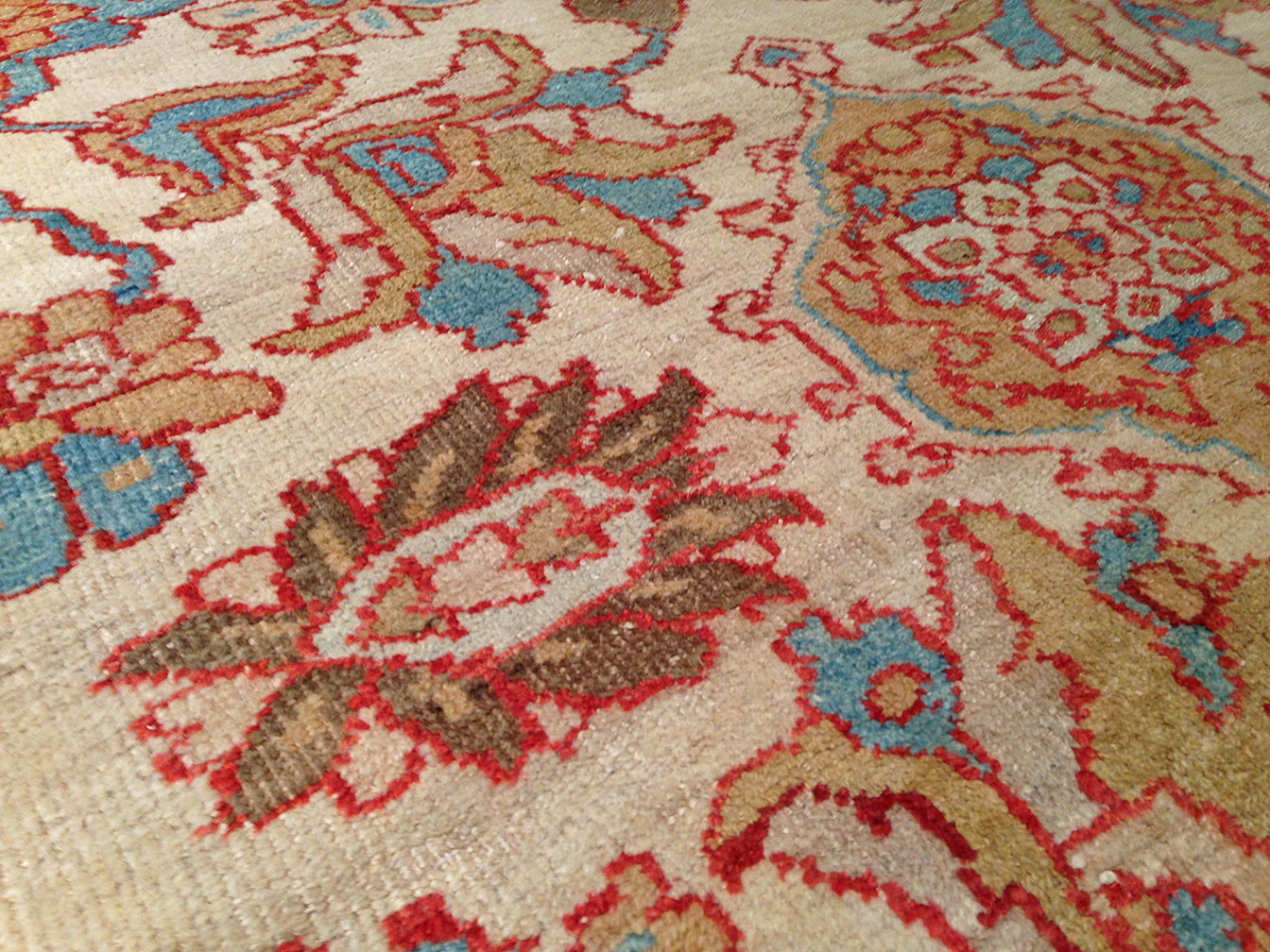 Antique sultan abad Carpet - # 9810