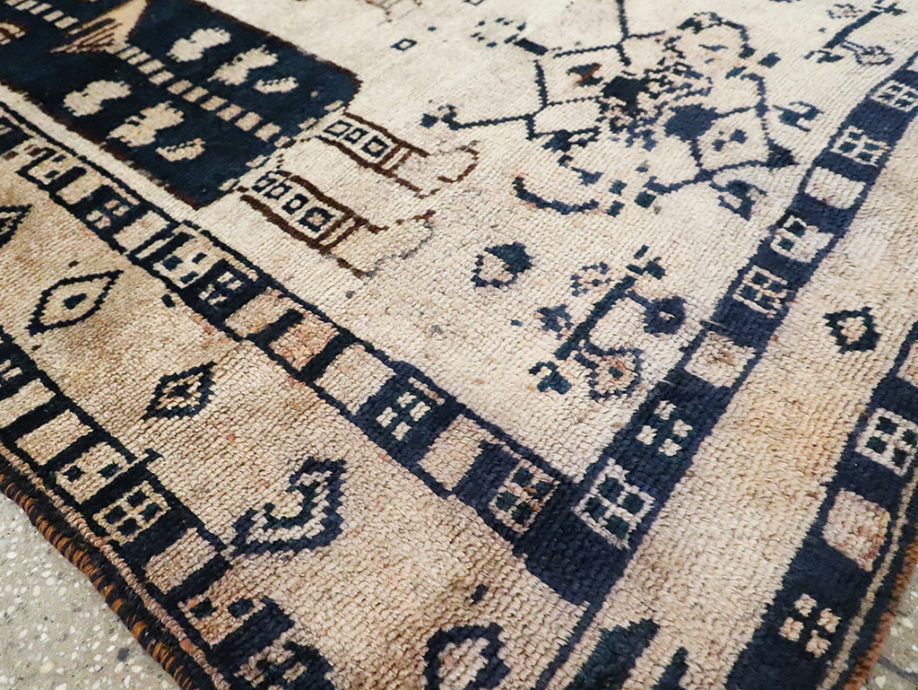 baktiari Rug - # 106848