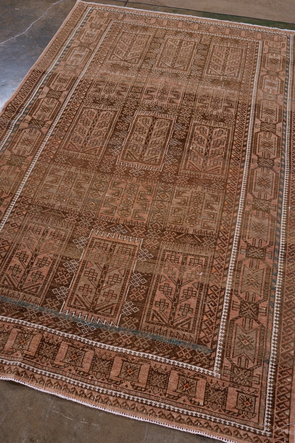 belouch Rug - # 126636