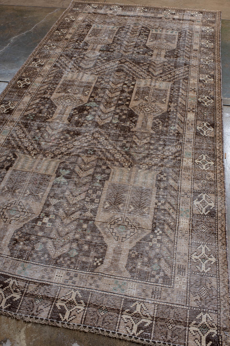 belouch Rug - # 127802