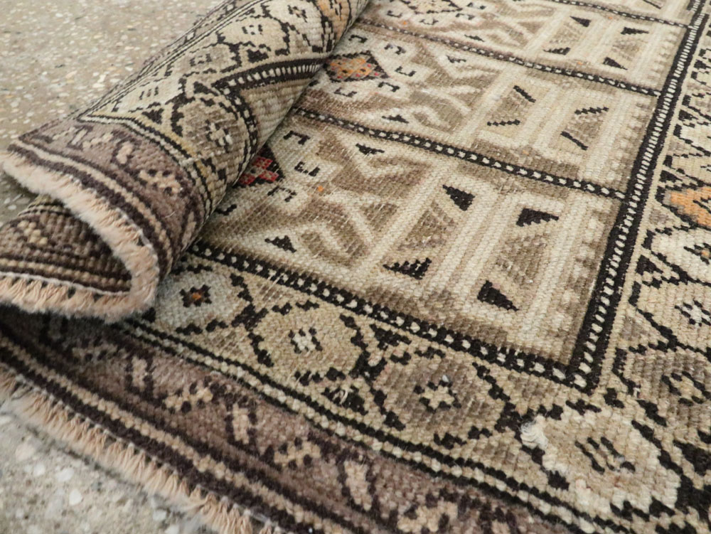 caucasian Rug - # 103479