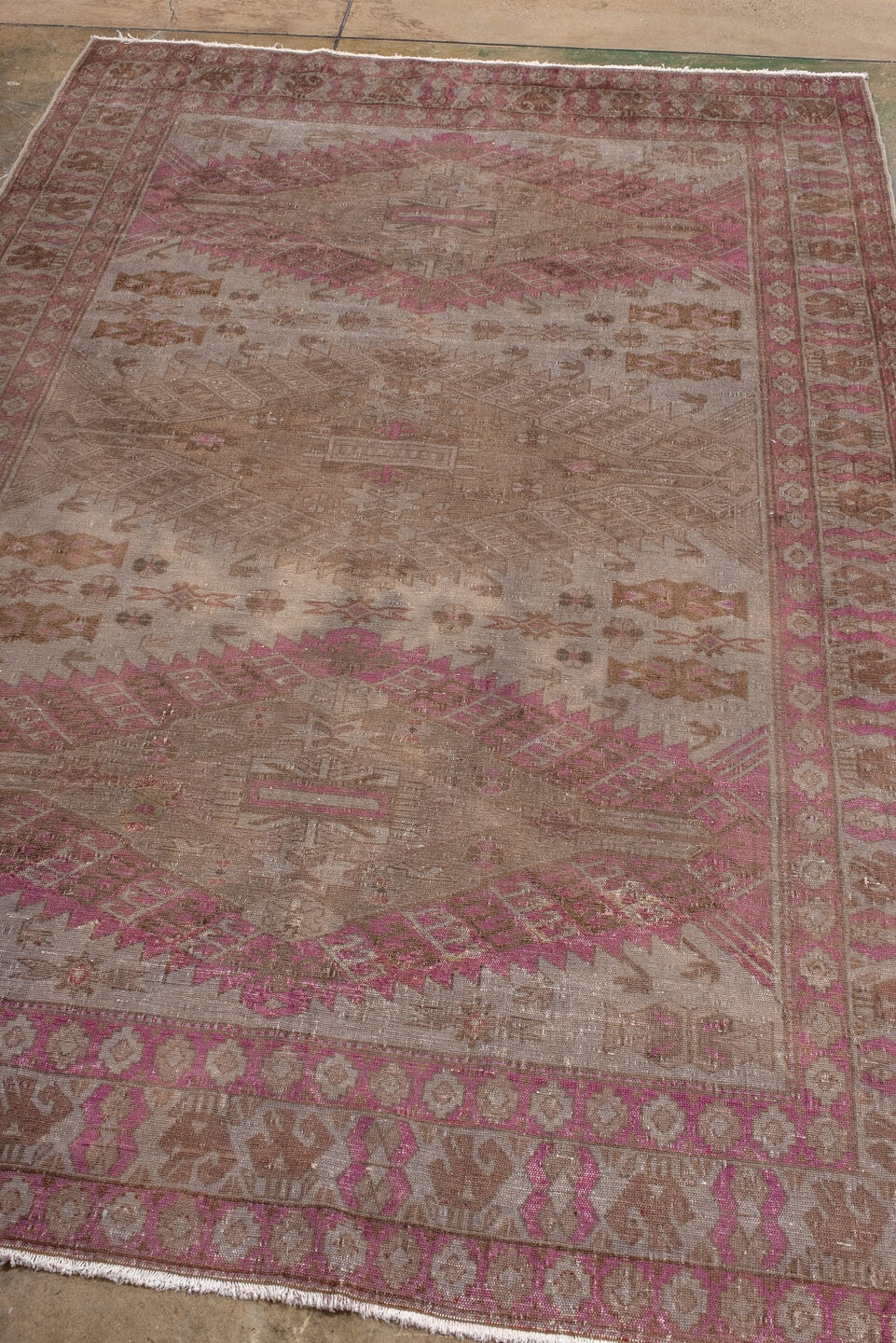 caucasian Rug - # 127001