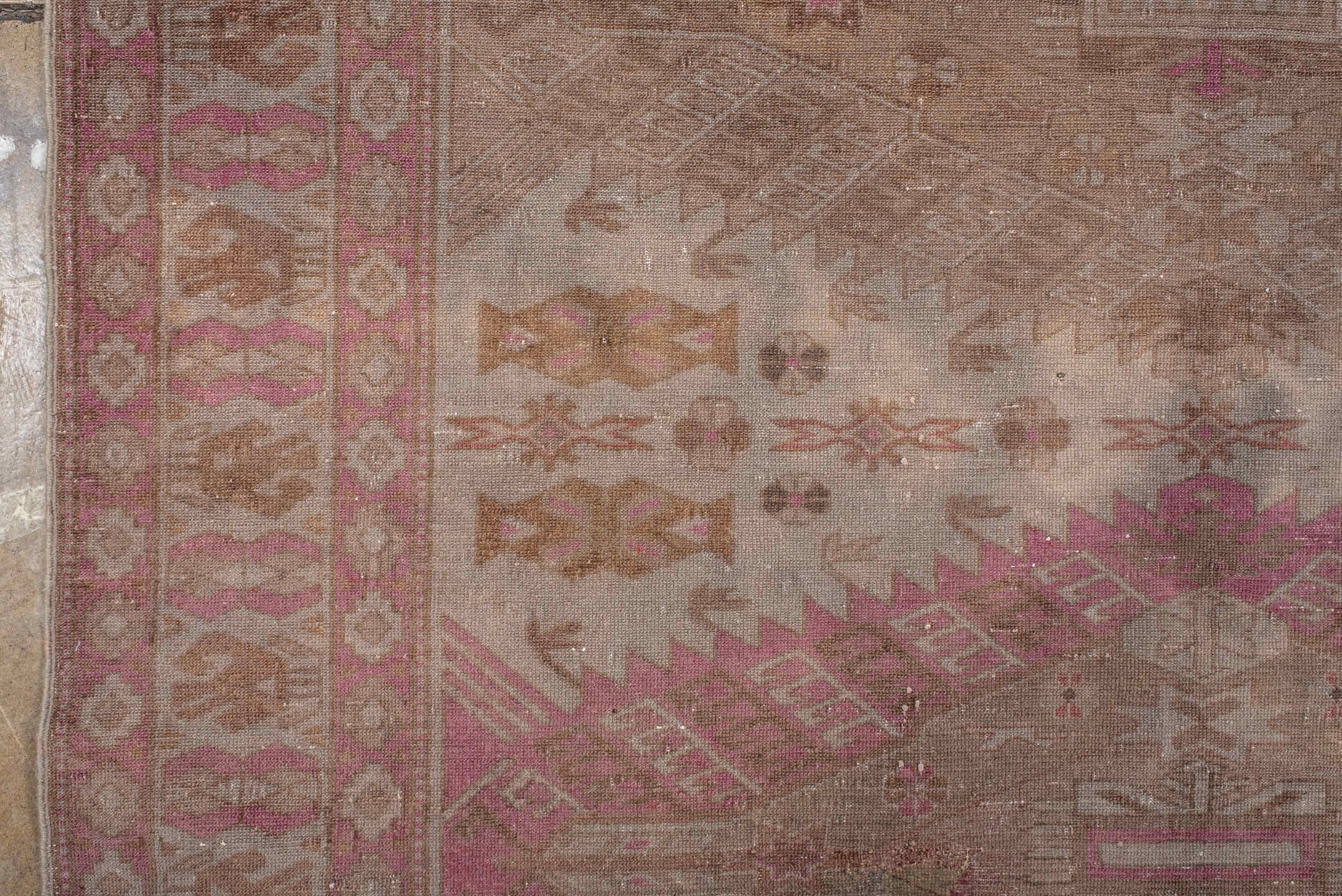 caucasian Rug - # 127001